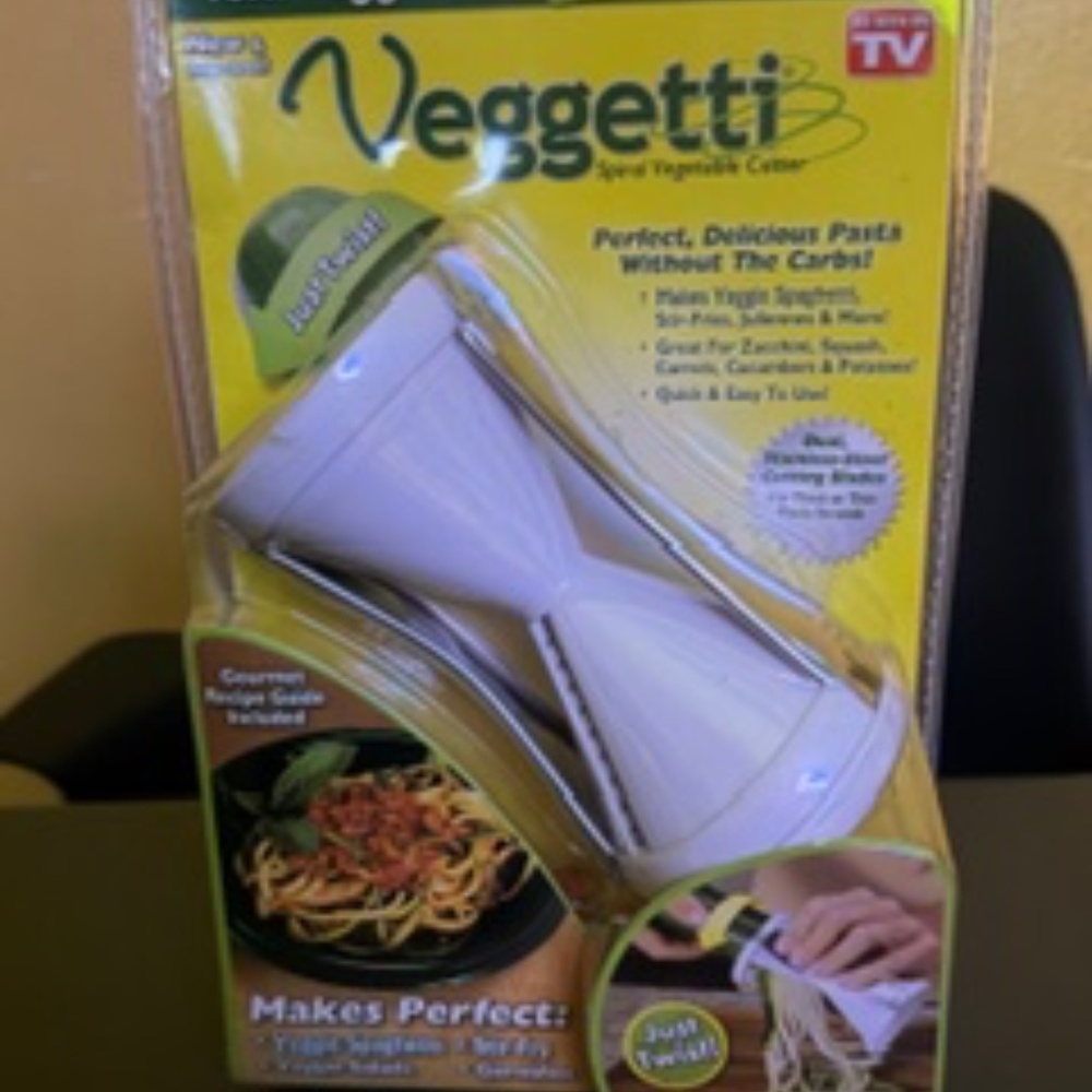 Veggetti Spiral Vegetable Cutter -NWT